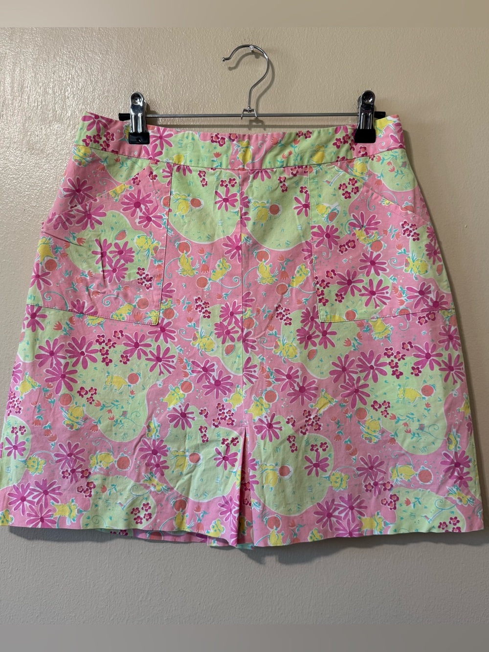Vintage Lilly Pulitzer pink and green jumping circus mice/mouse and floral skort